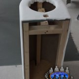 Polepení umyvadla molitanem | The washbasin upholstered with soft foam